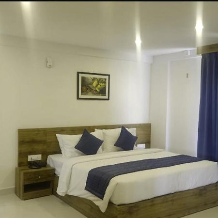 Fly Inn Devanahalli Exteriör bild